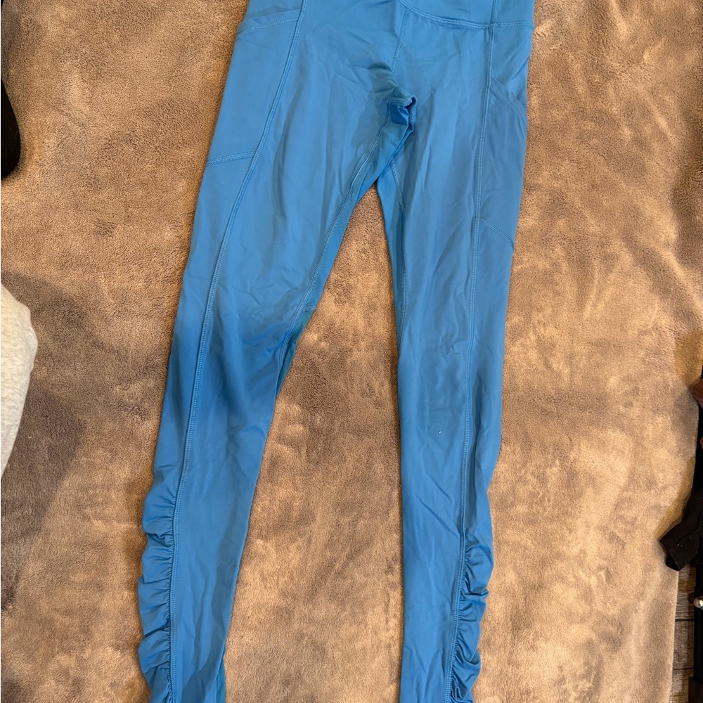 Lululemon Blue Ruched Ankle Leggings with side pocket
